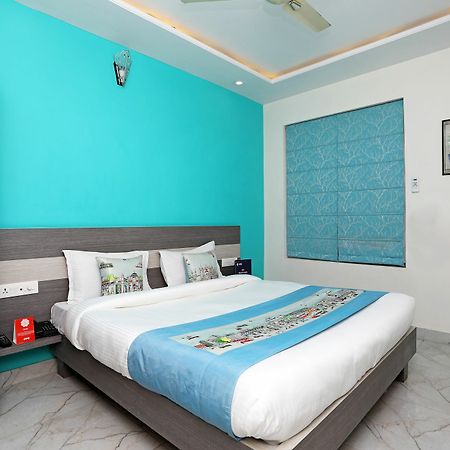 Oyo 10228 Hotel Chandramouli 자이푸르 외부 사진